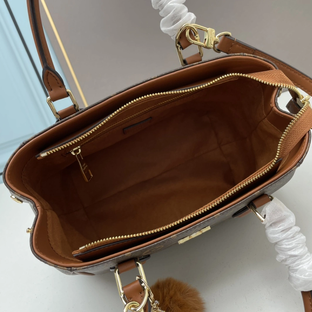 Louis Vuitton AAA Quality Handbags For Women Practical 5665