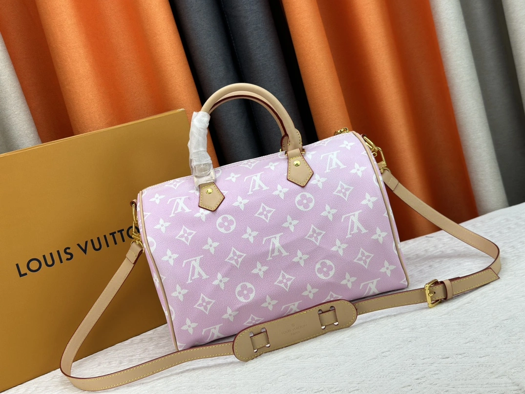 Louis Vuitton AAA Quality Handbags For Women Refined 3656
