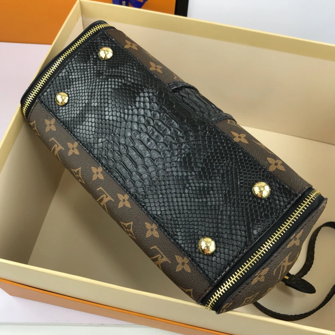 Louis Vuitton AAA Quality Handbags For Women Refined 7125