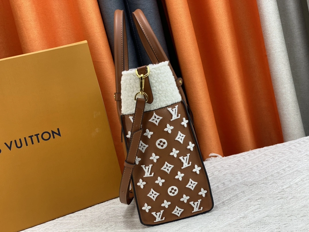 Louis Vuitton AAA Quality Handbags For Women Reliable 6503