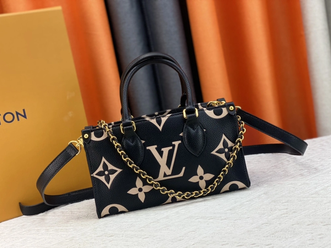 Louis Vuitton AAA Quality Handbags For Women Reliable 8490