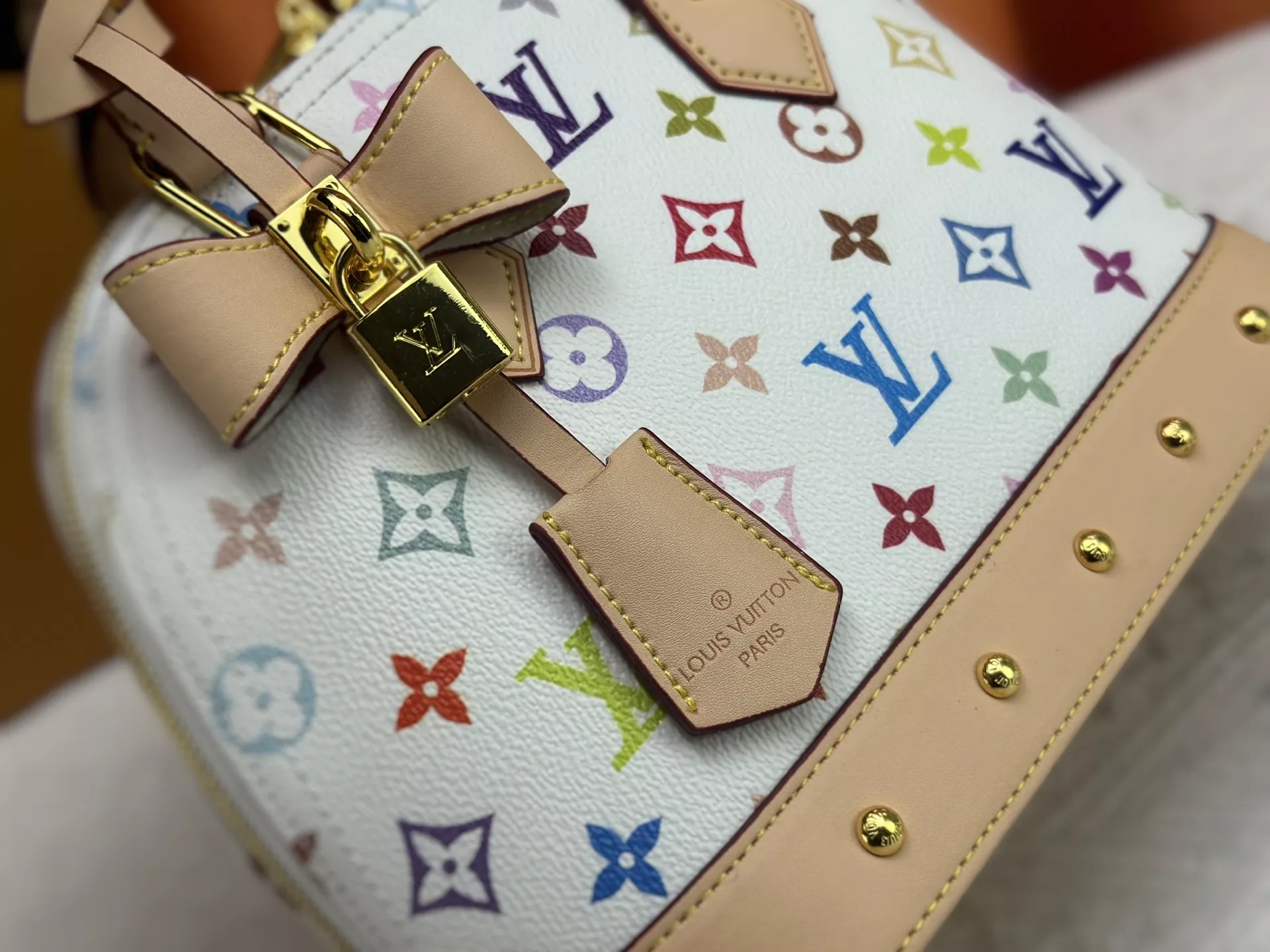 Louis Vuitton AAA Quality Handbags For Women Resilient 794