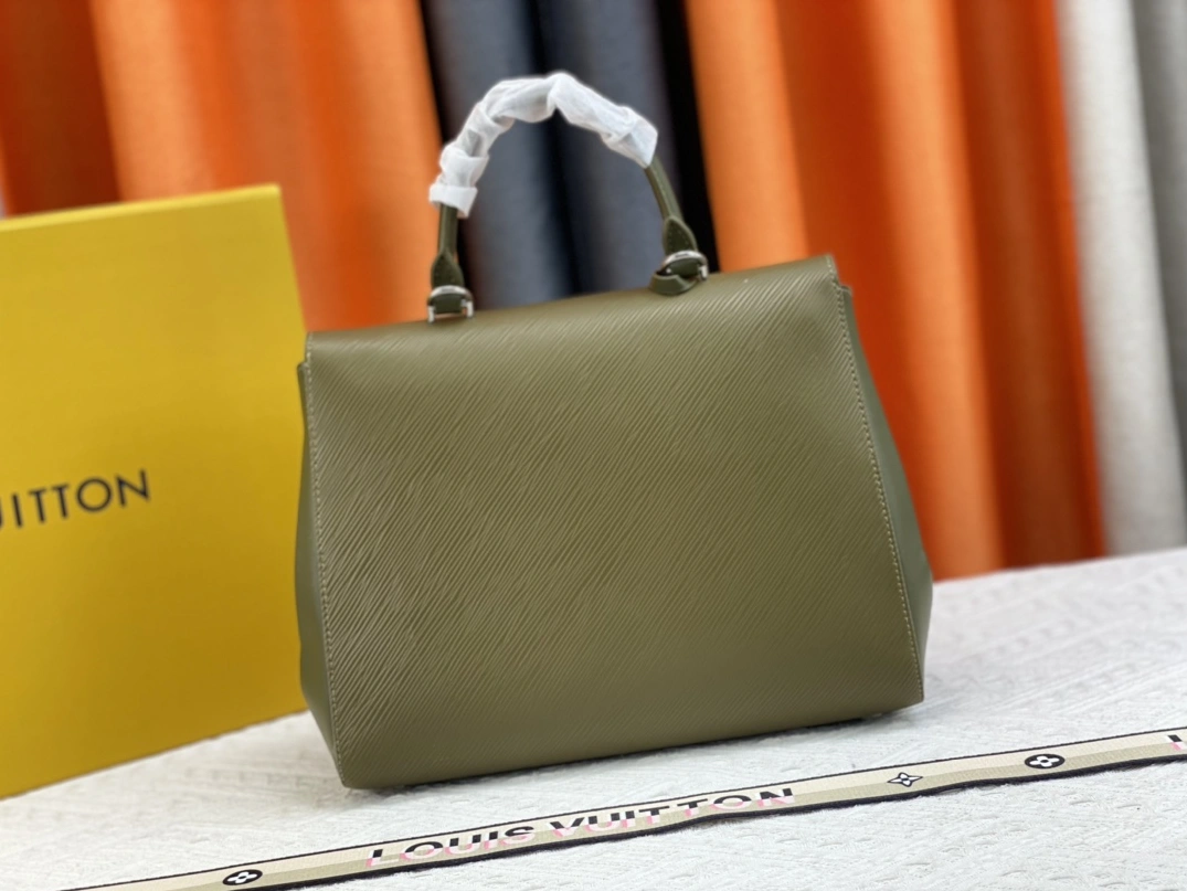 Louis Vuitton AAA Quality Handbags For Women Sleek 8697