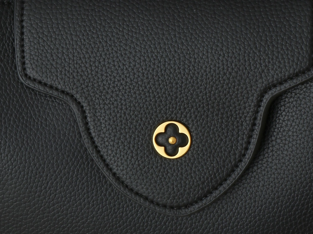 Louis Vuitton AAA Quality Handbags For Women SmartChoice 4380