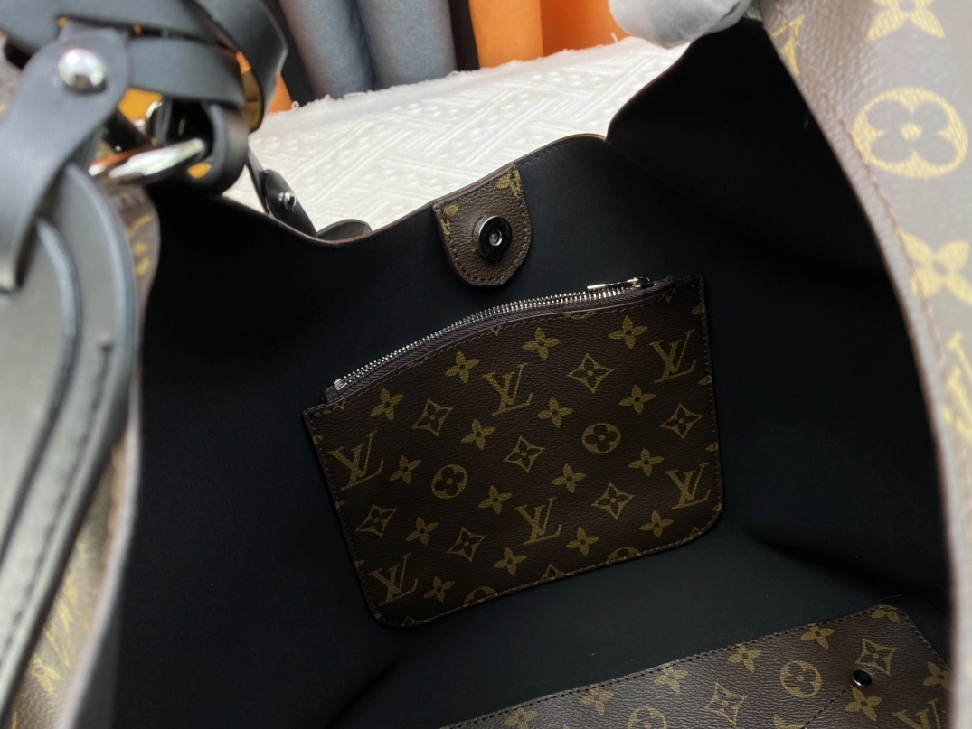 Louis Vuitton AAA Quality Handbags For Women SmartChoice 7560