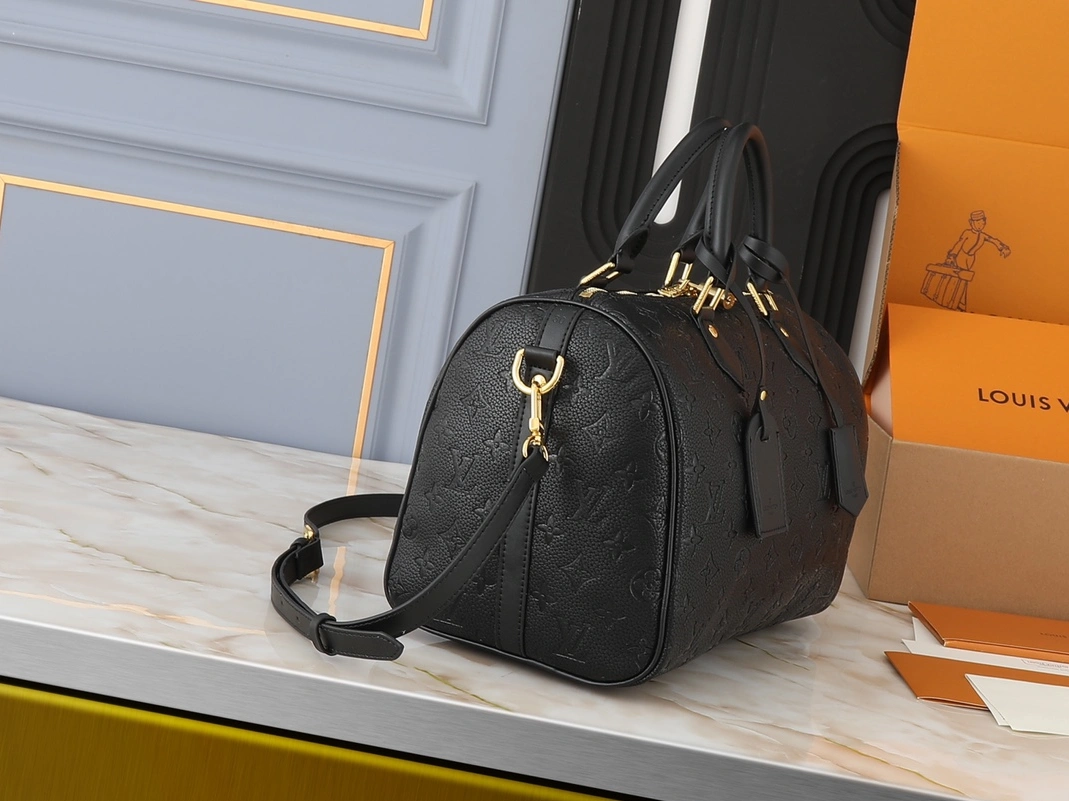 Louis Vuitton AAA Quality Handbags For Women SmartChoice 924