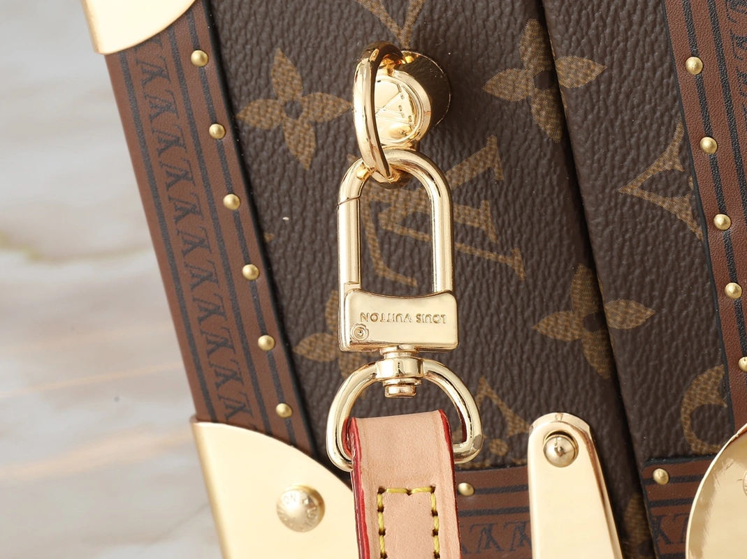 Louis Vuitton AAA Quality Handbags For Women Soft 3042