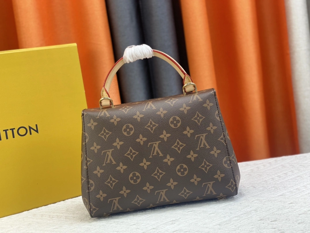 Louis Vuitton AAA Quality Handbags For Women Soft 9116