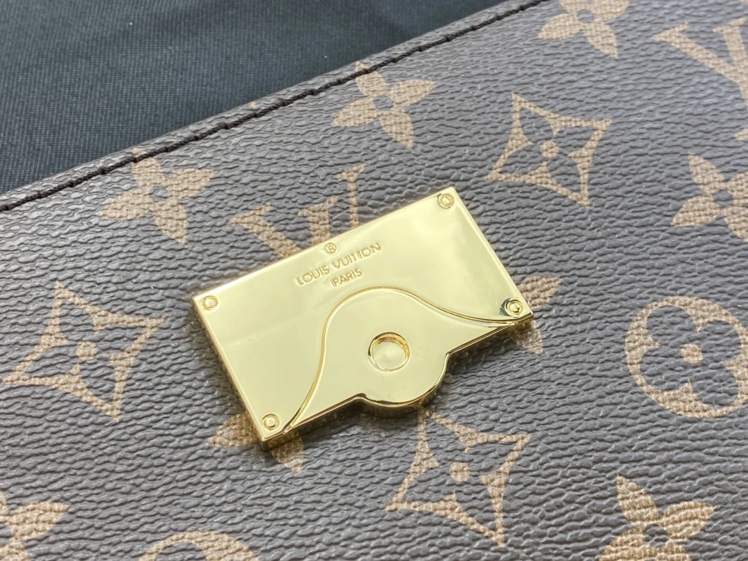 Louis Vuitton AAA Quality Handbags For Women Soft 9116