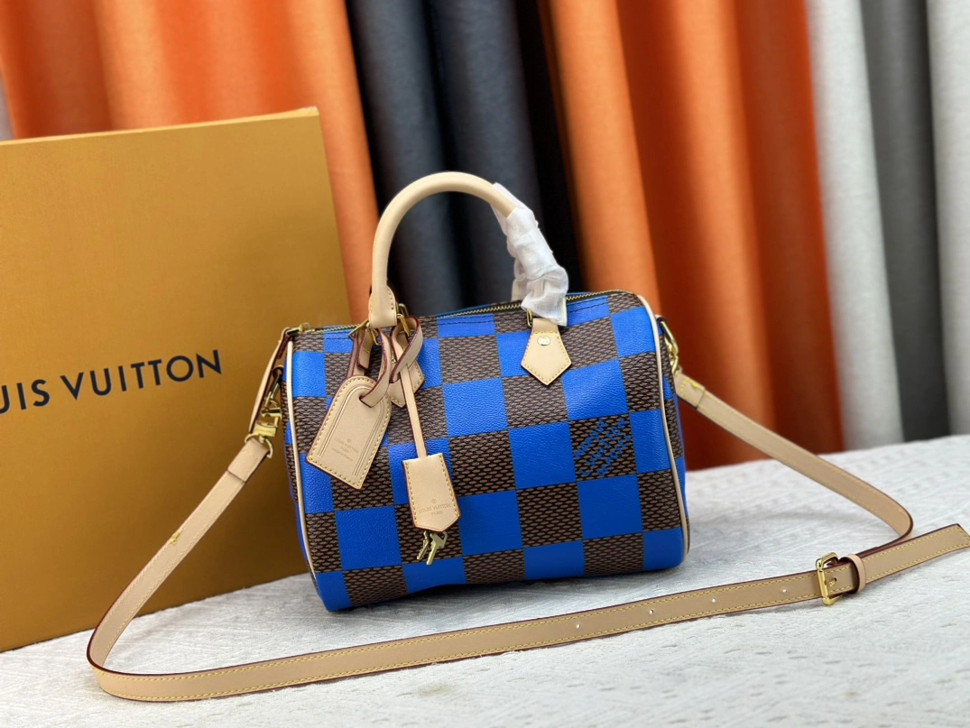 Louis Vuitton AAA Quality Handbags For Women Sophisticated 2226