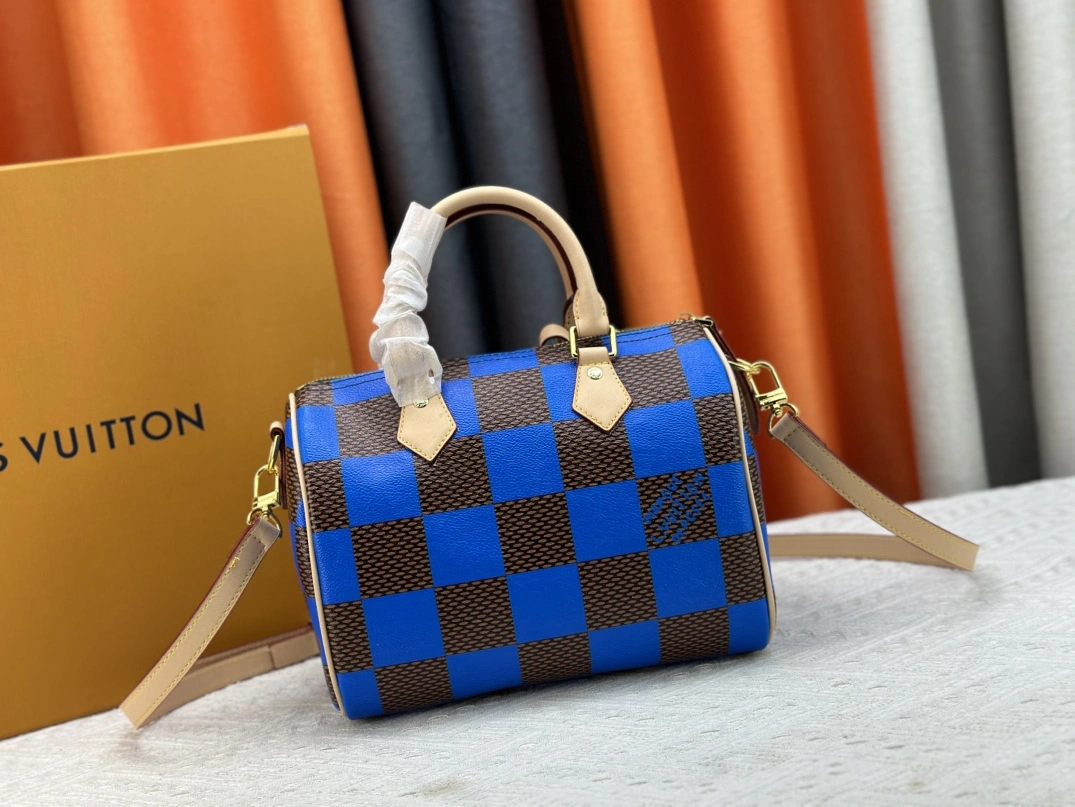 Louis Vuitton AAA Quality Handbags For Women Sophisticated 2226