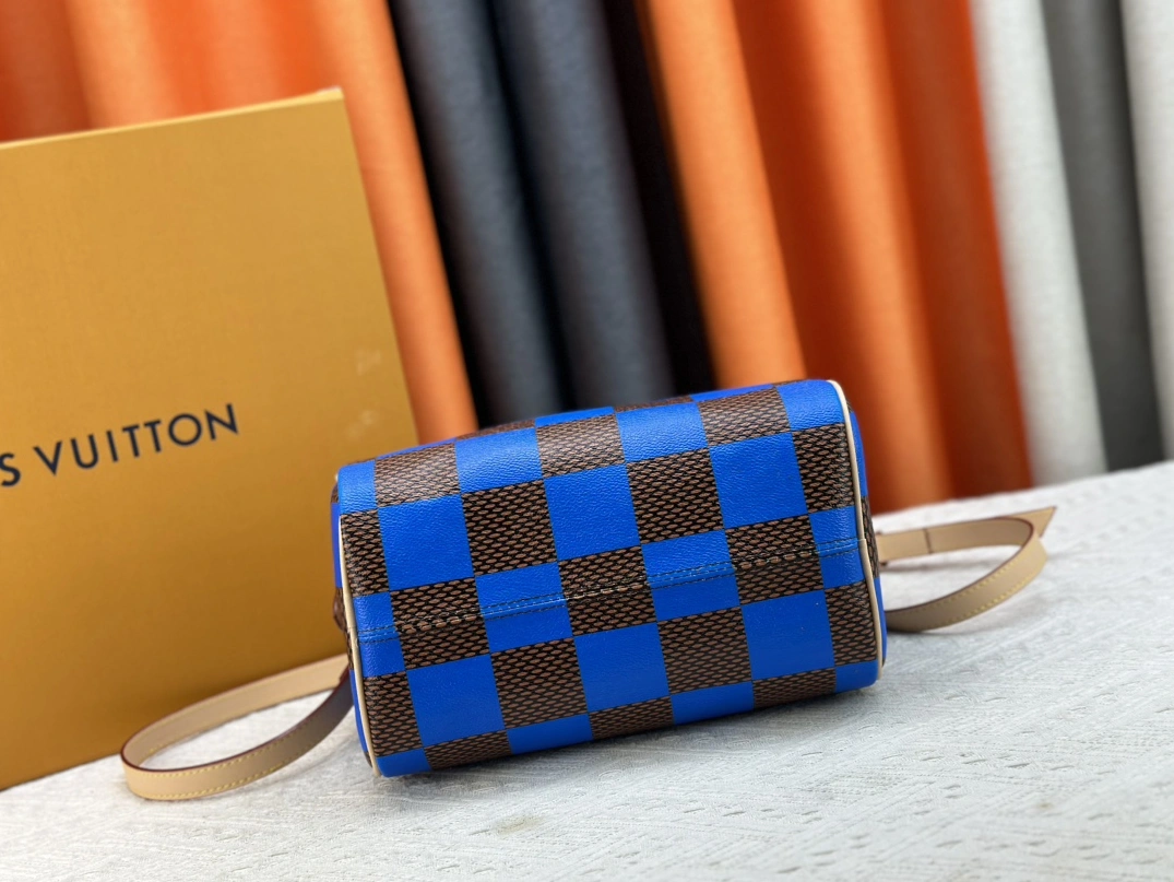 Louis Vuitton AAA Quality Handbags For Women Sophisticated 2226