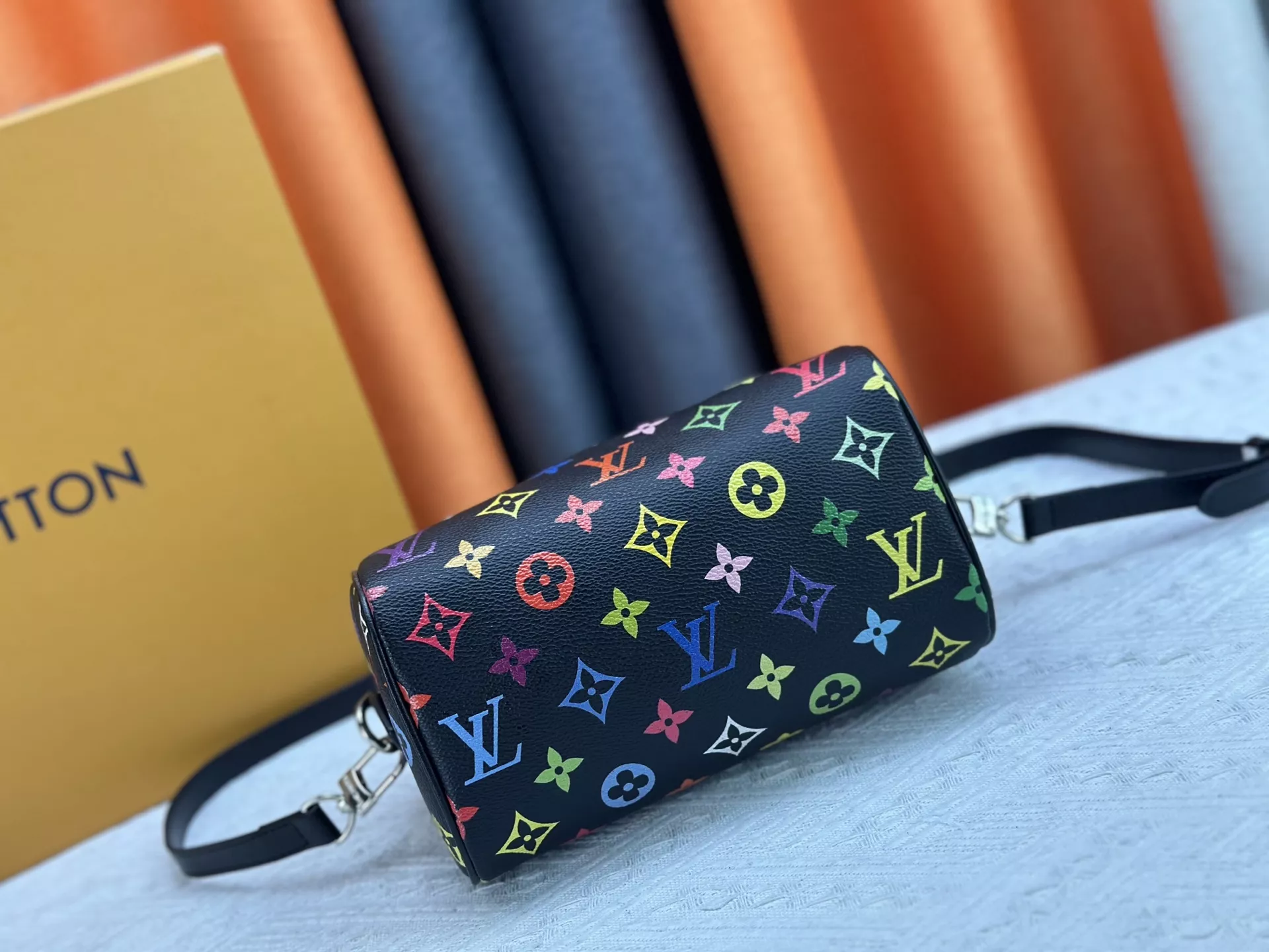 Louis Vuitton AAA Quality Handbags For Women Sophisticated 8741