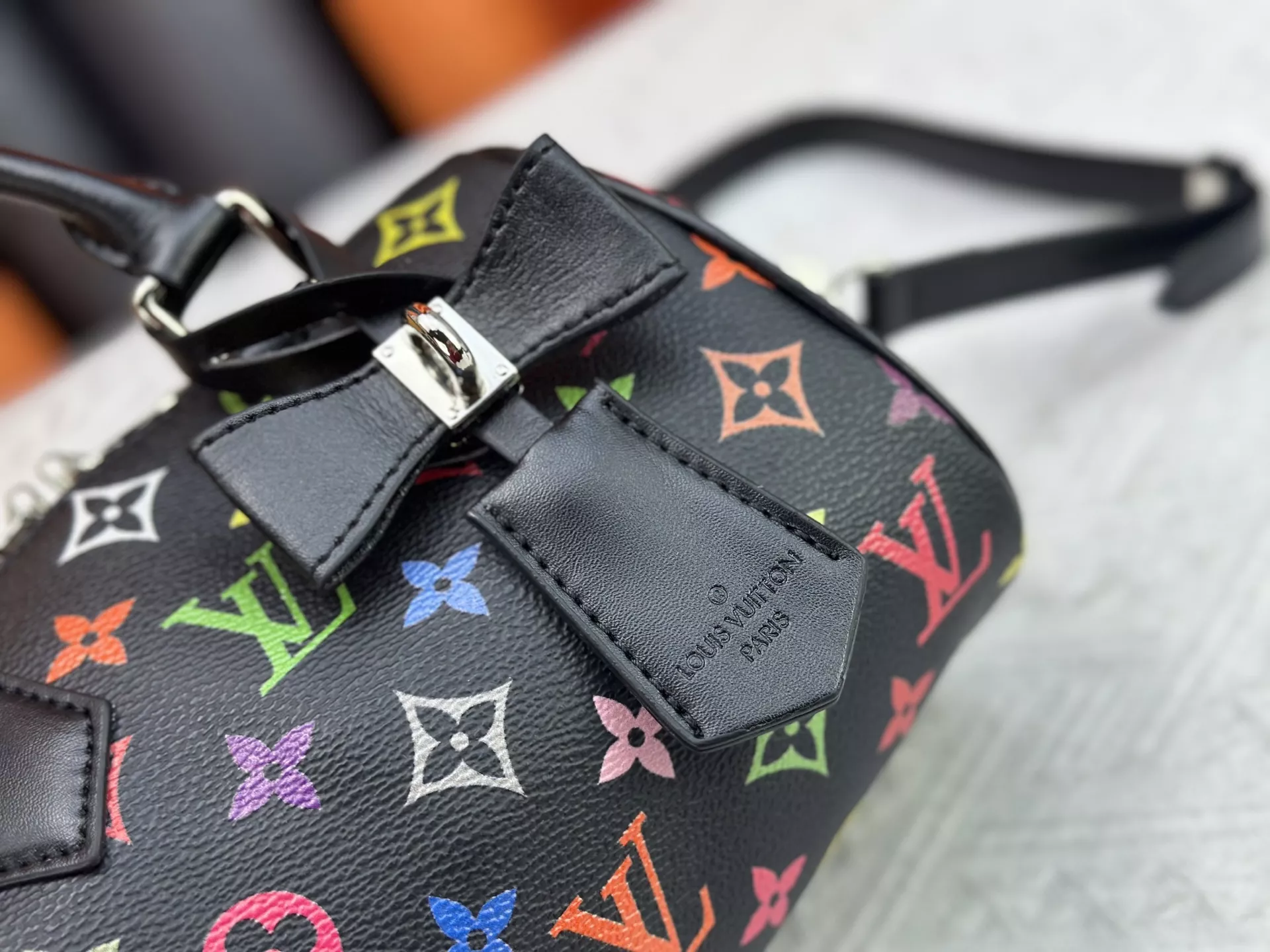 Louis Vuitton AAA Quality Handbags For Women Sophisticated 8741