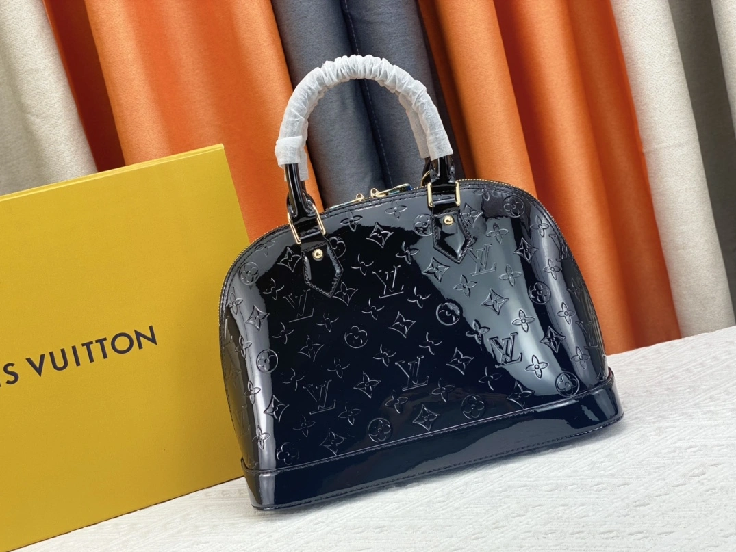 Louis Vuitton AAA Quality Handbags For Women Sophisticated 9967