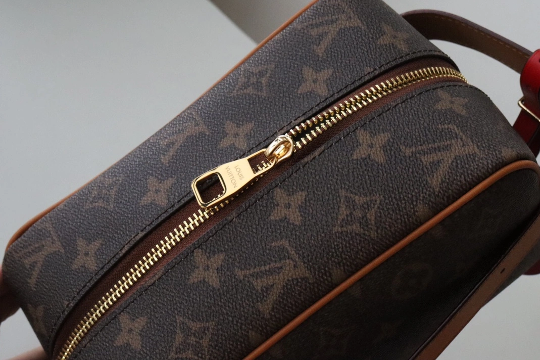 Louis Vuitton AAA Quality Handbags For Women SportInspired 4779