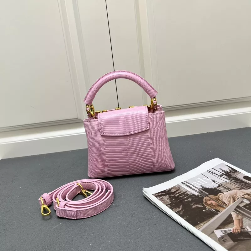 Louis Vuitton AAA Quality Handbags For Women Stylish 6990