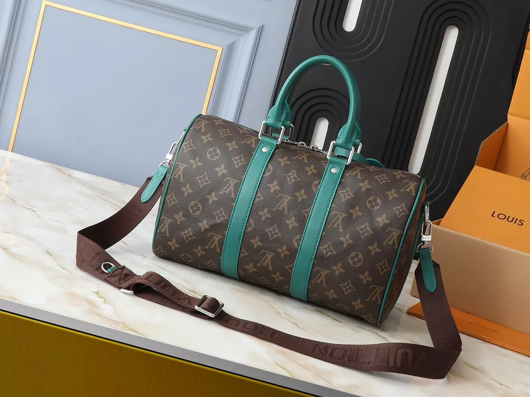 Louis Vuitton AAA Quality Handbags For Women Stylish 9604