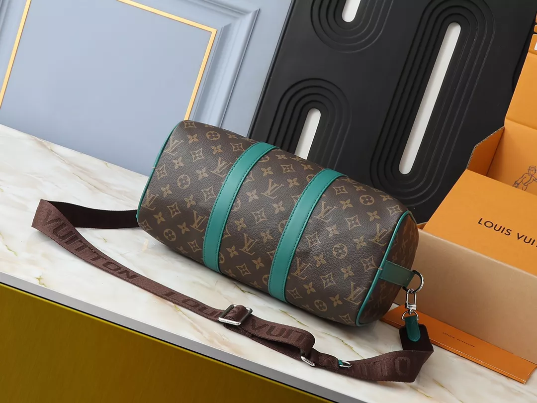 Louis Vuitton AAA Quality Handbags For Women Stylish 9604