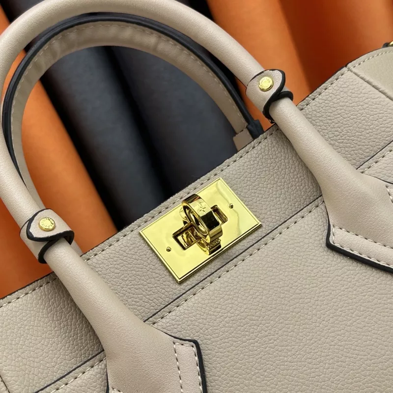 Louis Vuitton AAA Quality Handbags For Women Timeless 6147