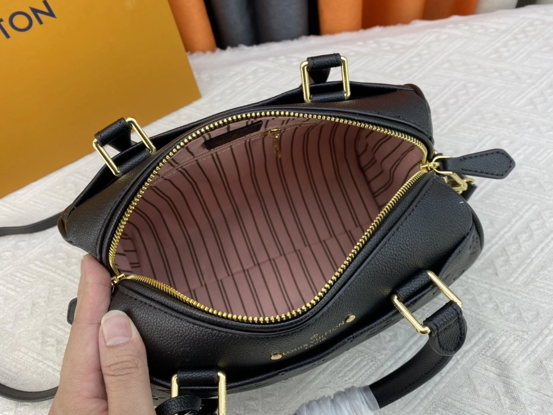 Louis Vuitton AAA Quality Handbags For Women Timeless 6775