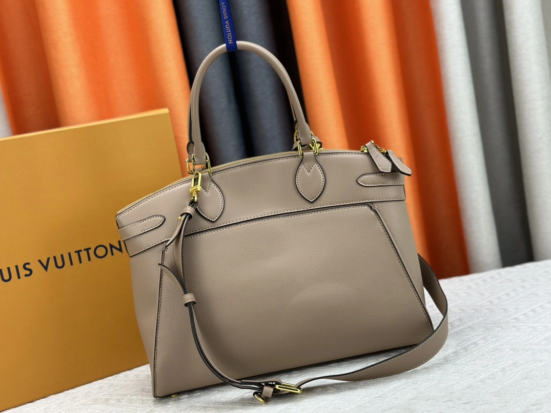 Louis Vuitton AAA Quality Handbags For Women Timeless 7816