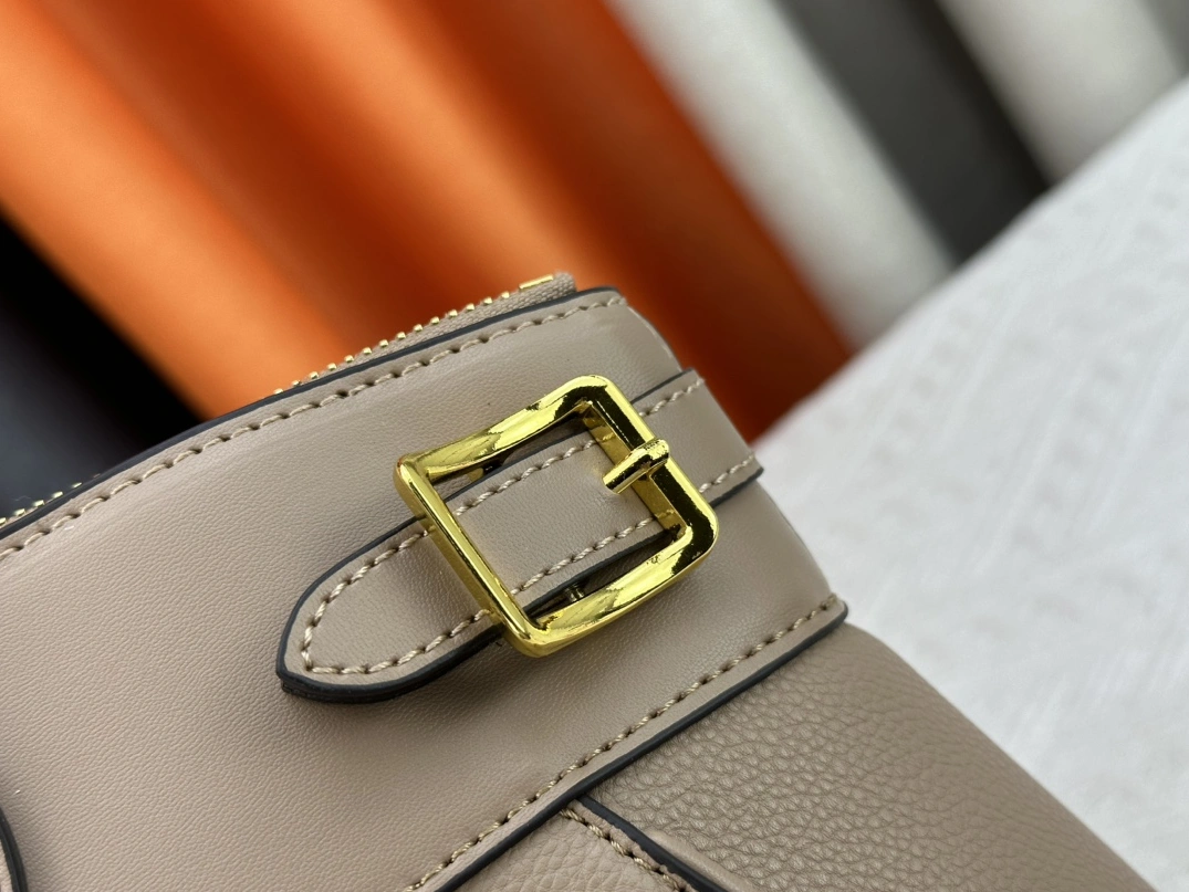 Louis Vuitton AAA Quality Handbags For Women Timeless 7816