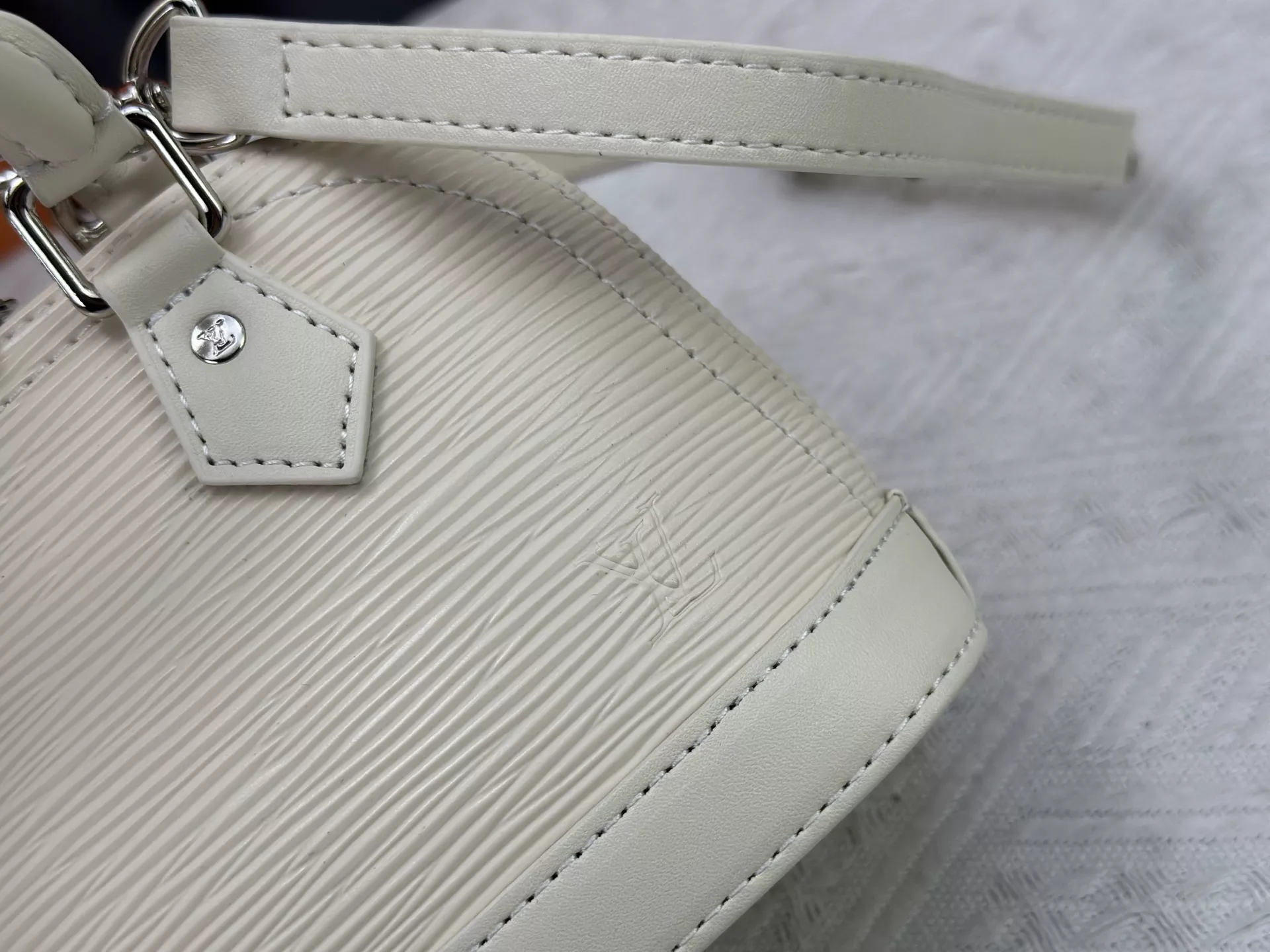 Louis Vuitton AAA Quality Handbags For Women TopPick 5540