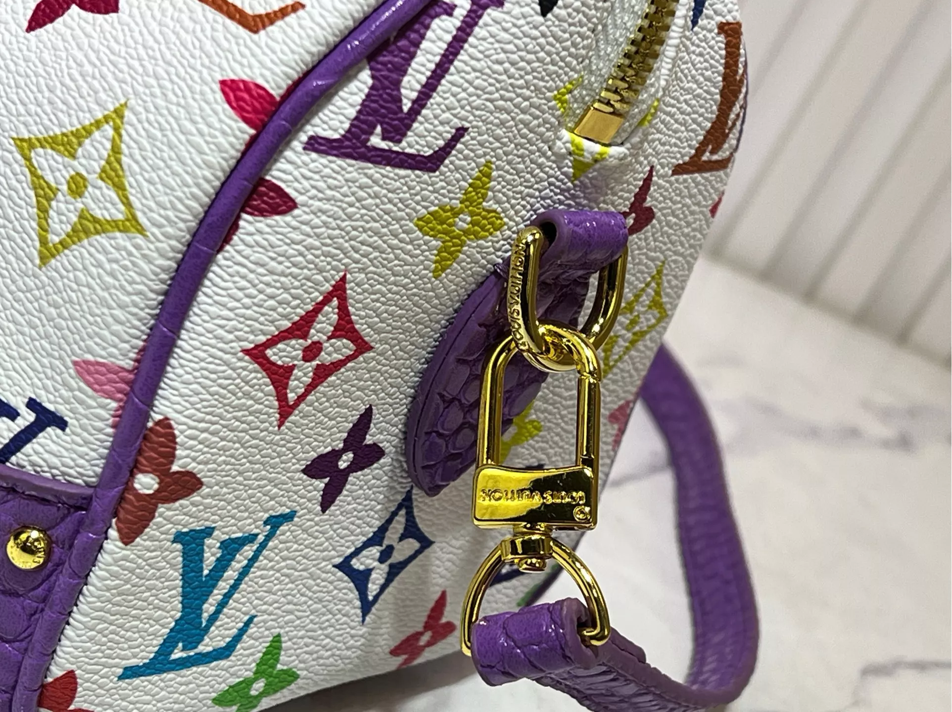 Louis Vuitton AAA Quality Handbags For Women Trendsetting 5861