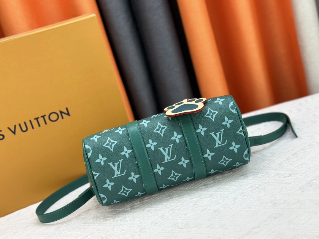 Louis Vuitton AAA Quality Handbags For Women Trendy 7739