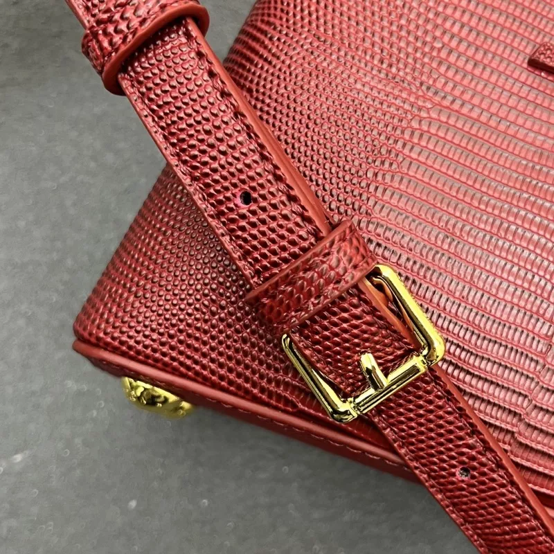 Louis Vuitton AAA Quality Handbags For Women Trendy 8778