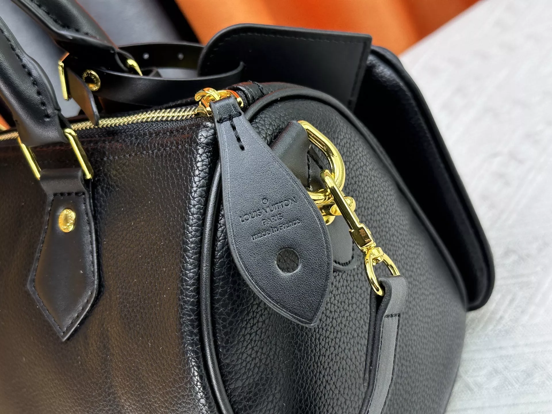 Louis Vuitton AAA Quality Handbags For Women Trendy 9762