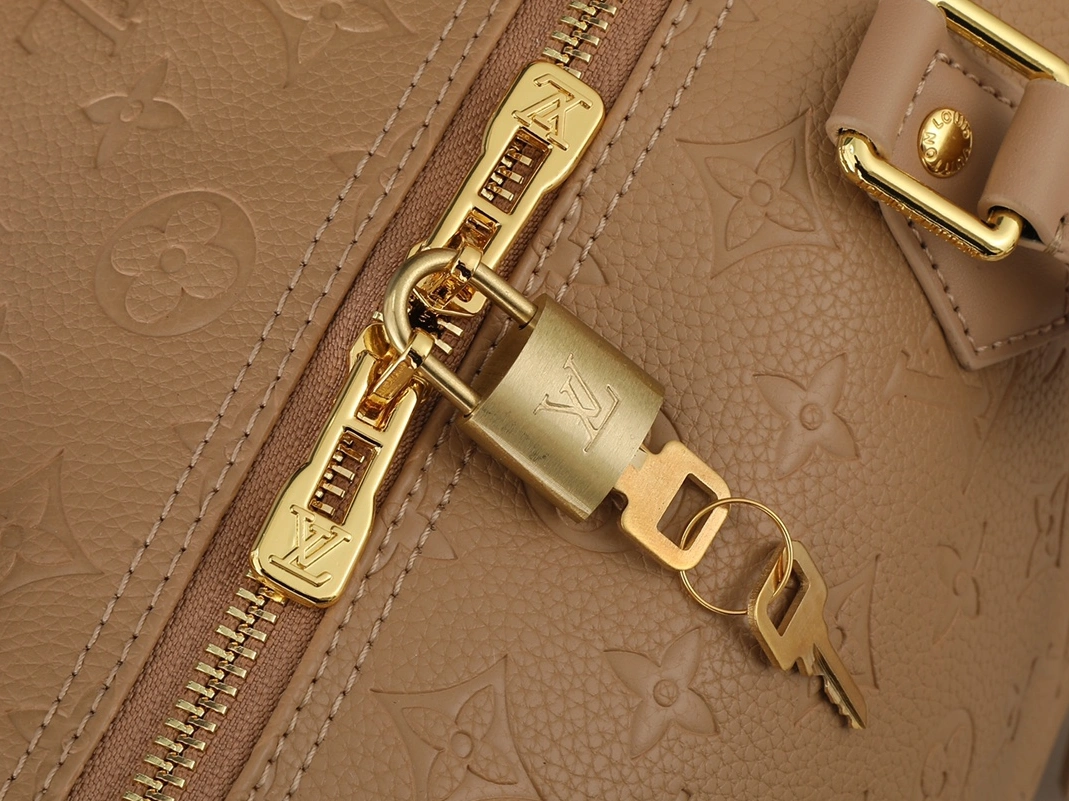 Louis Vuitton AAA Quality Handbags For Women Unique 1625