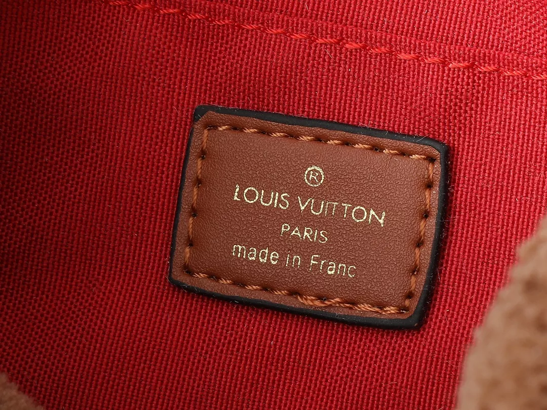 Louis Vuitton AAA Quality Handbags For Women Unique 4642
