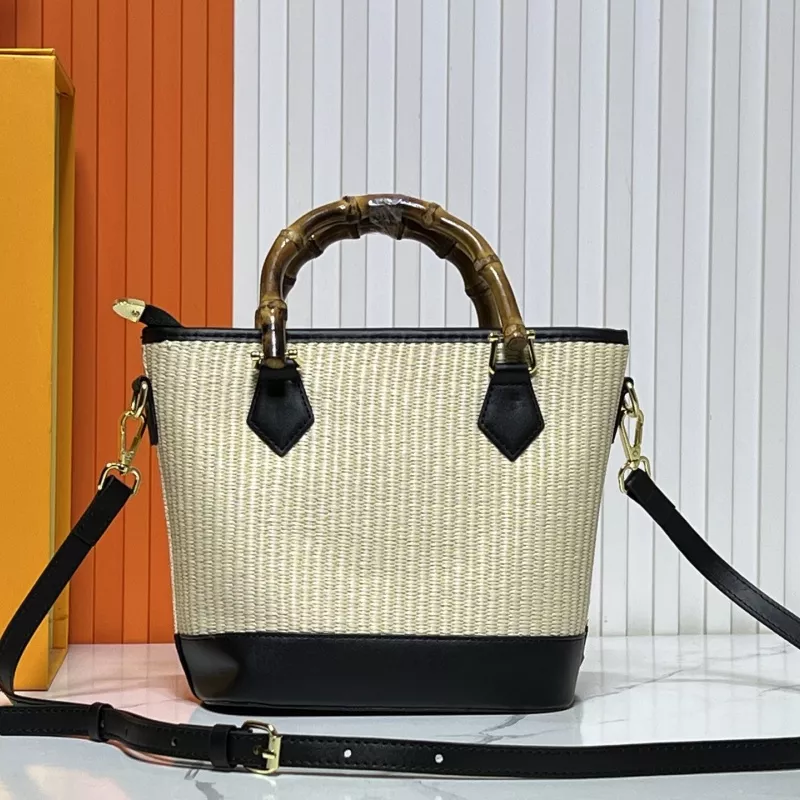 Louis Vuitton AAA Quality Handbags For Women UrbanStyle 180