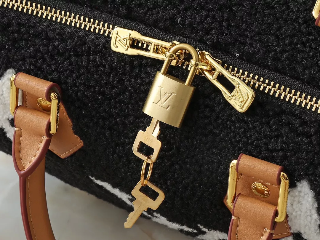 Louis Vuitton AAA Quality Handbags For Women UrbanStyle 3590