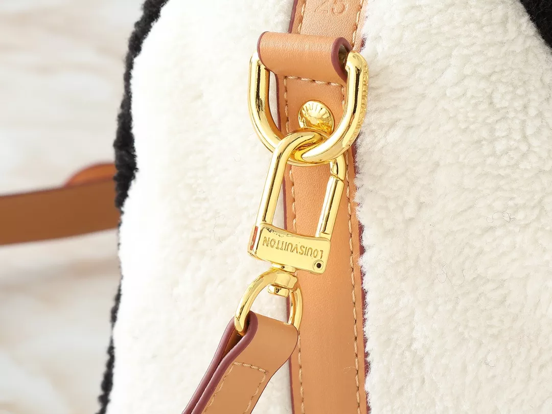 Louis Vuitton AAA Quality Handbags For Women UrbanStyle 3590