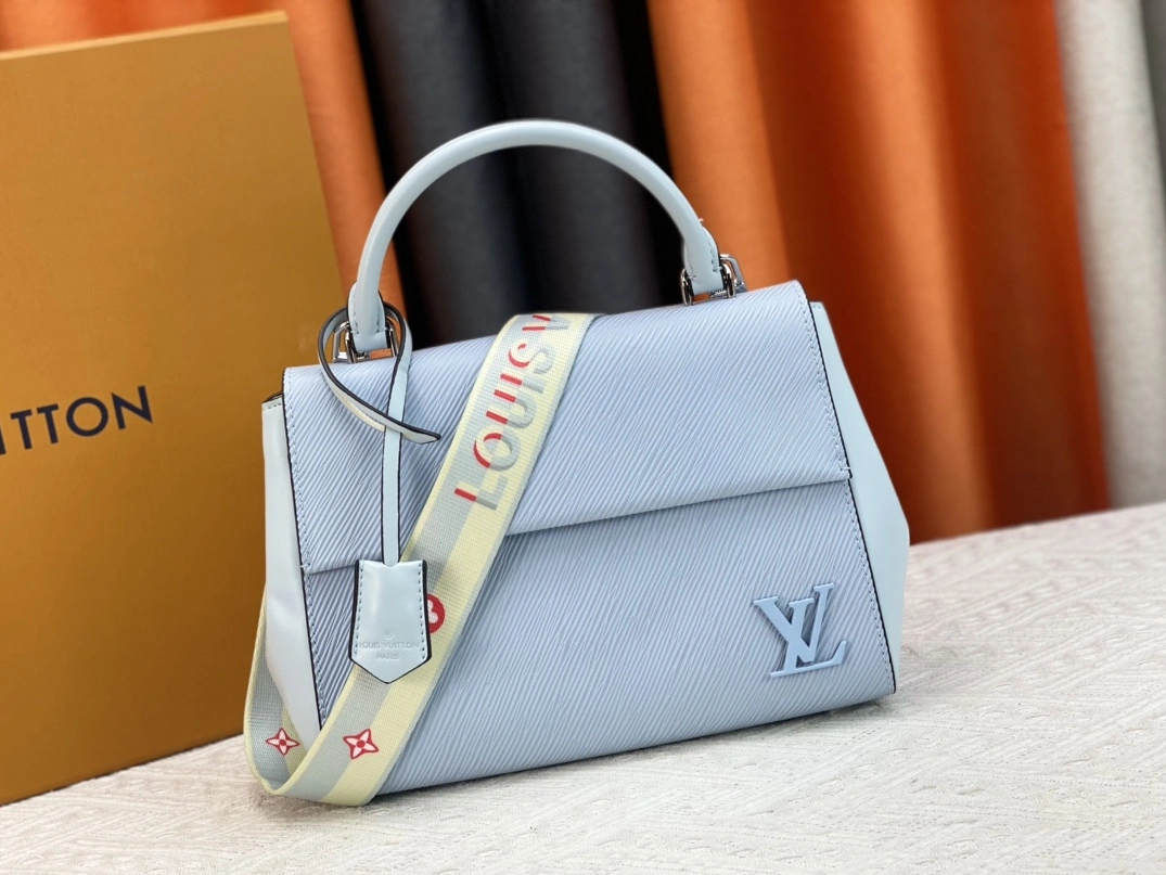 Louis Vuitton AAA Quality Handbags For Women UrbanStyle 3938