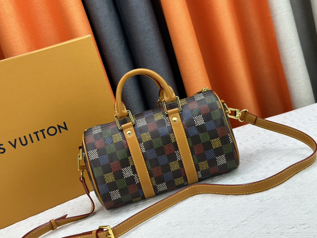 Louis Vuitton AAA Quality Handbags For Women UrbanStyle 8570