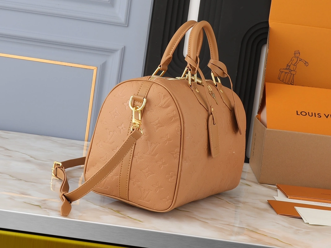 Louis Vuitton AAA Quality Handbags For Women WellDesigned 3460