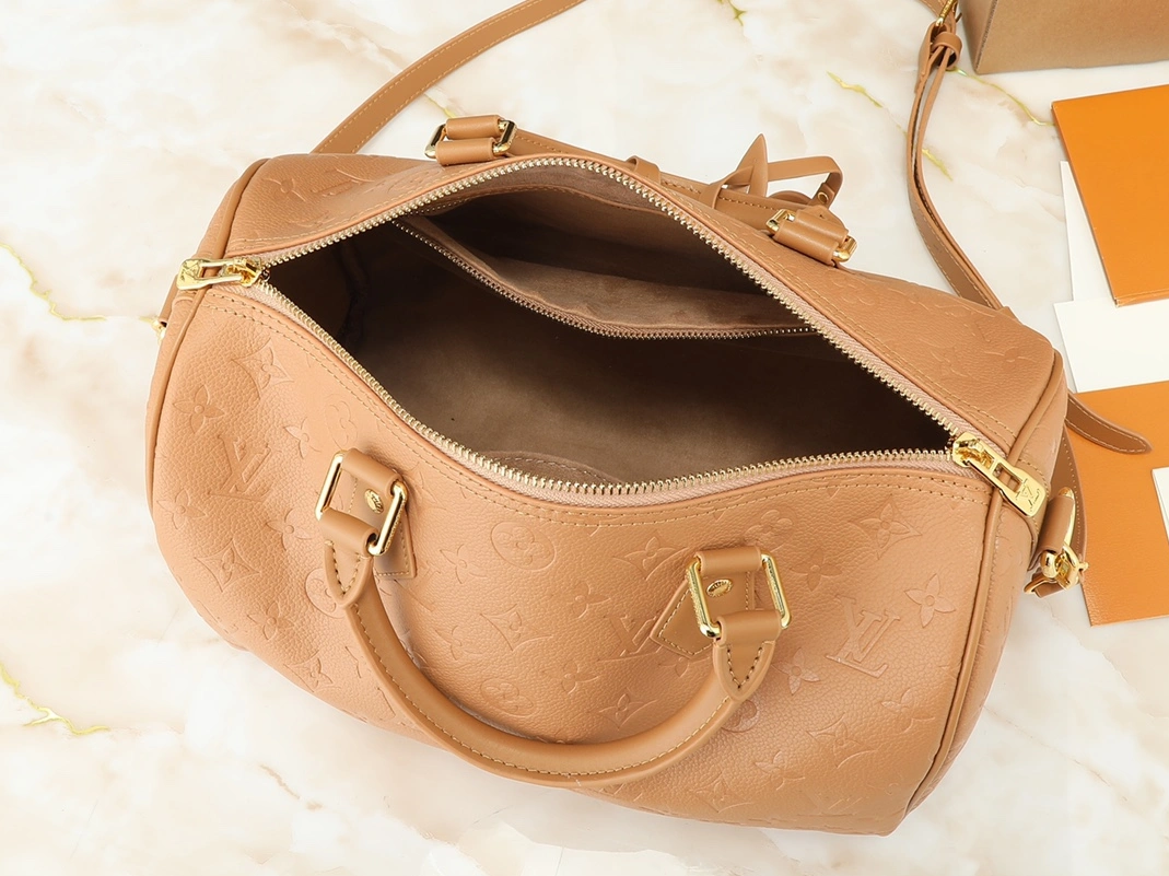 Louis Vuitton AAA Quality Handbags For Women WellDesigned 3460