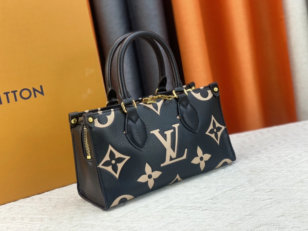 Louis Vuitton AAA Quality Handbags For Women WellDesigned 3816