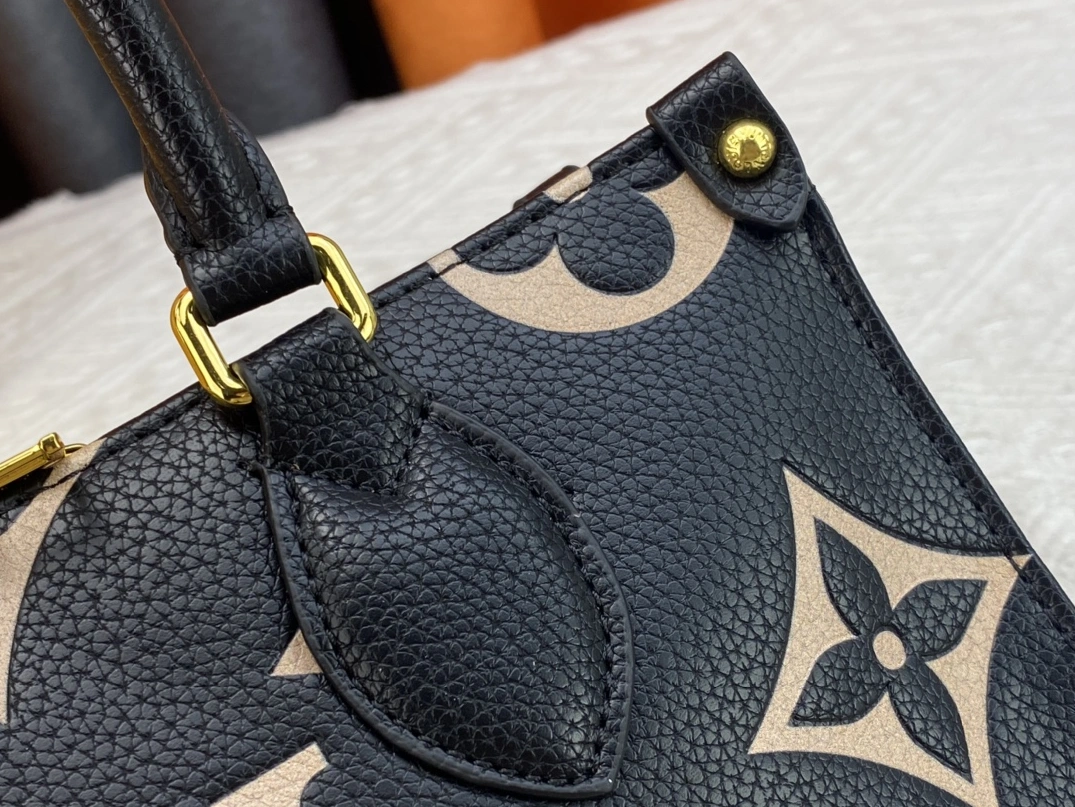 Louis Vuitton AAA Quality Handbags For Women WellDesigned 3816
