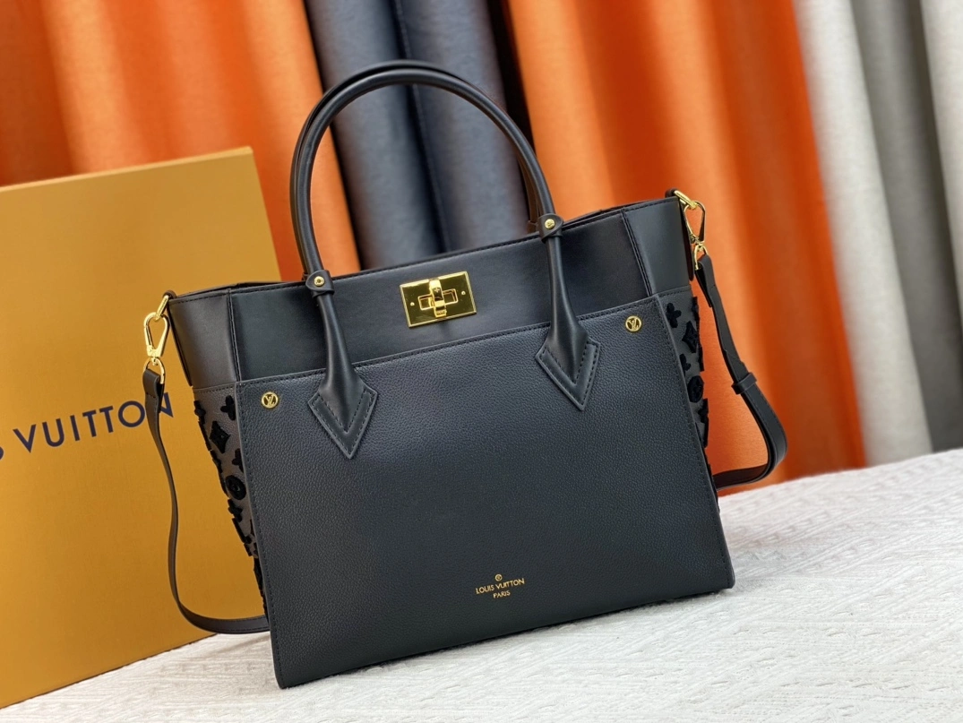 Louis Vuitton AAA Quality Handbags For Women WellDesigned 4127