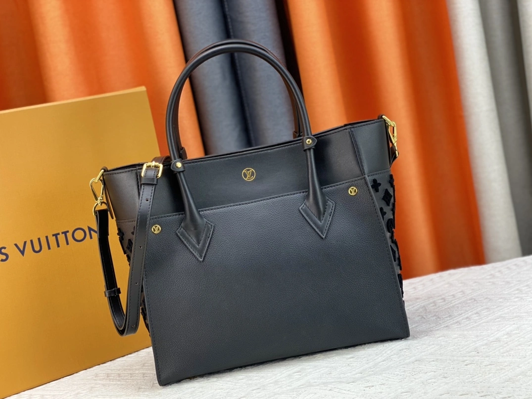Louis Vuitton AAA Quality Handbags For Women WellDesigned 4127