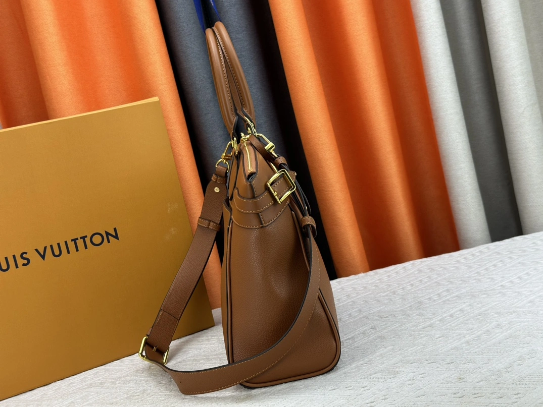 Louis Vuitton AAA Quality Handbags For Women WellDesigned 4801
