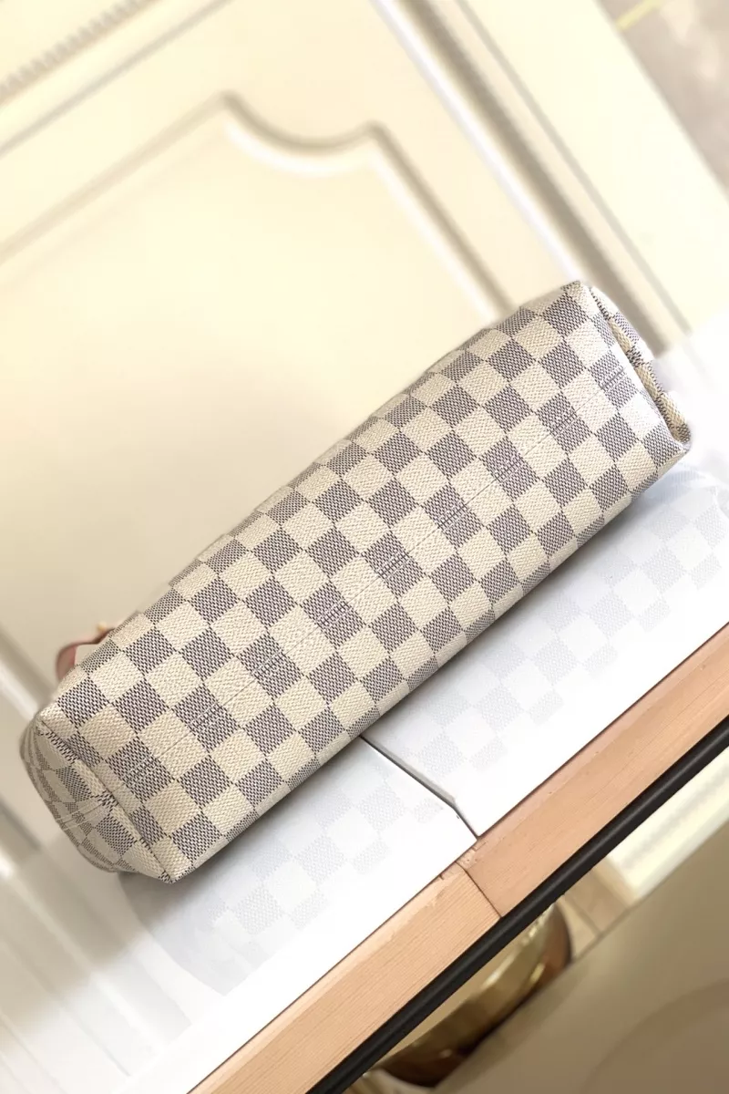 Louis Vuitton AAA Quality Handbags In Apricot For Women Durable 6576