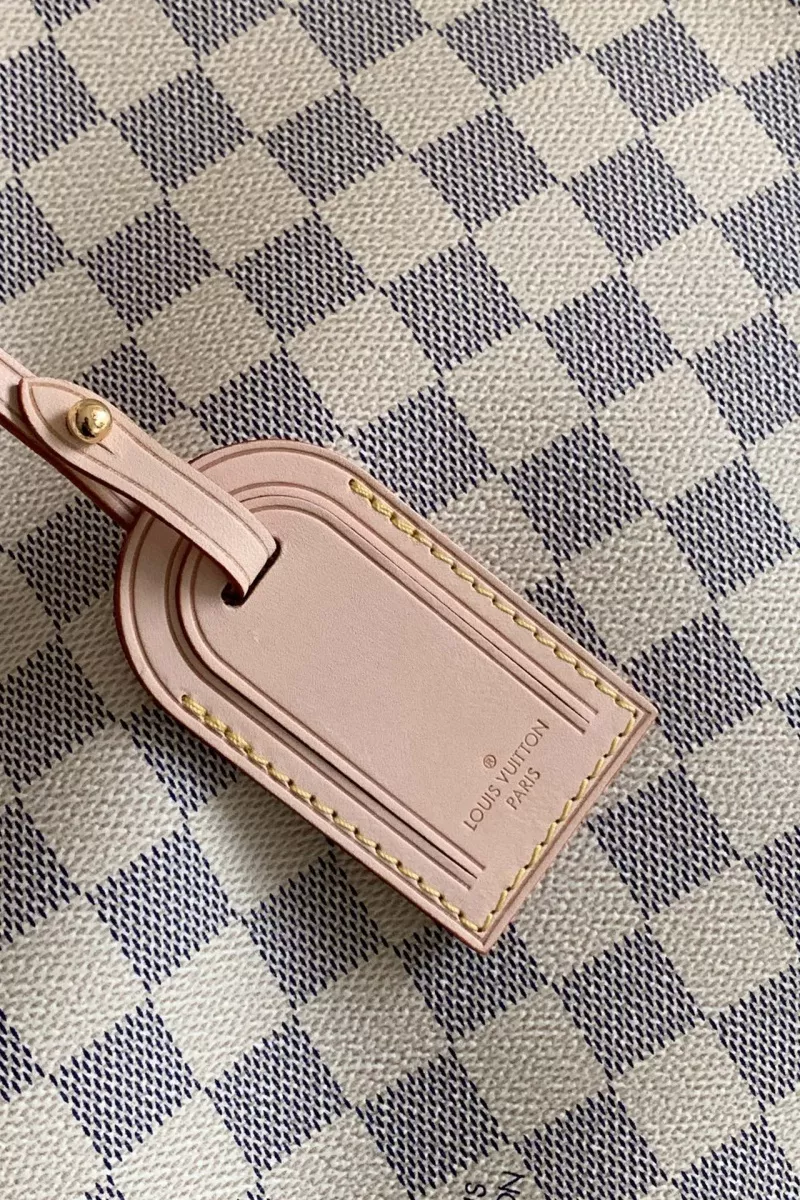 Louis Vuitton AAA Quality Handbags In Pink For Women Sleek 187