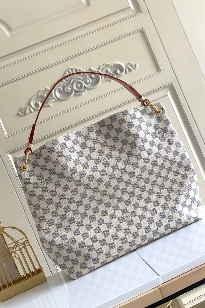 Louis Vuitton AAA Quality Handbags In Pink For Women Unique 5243