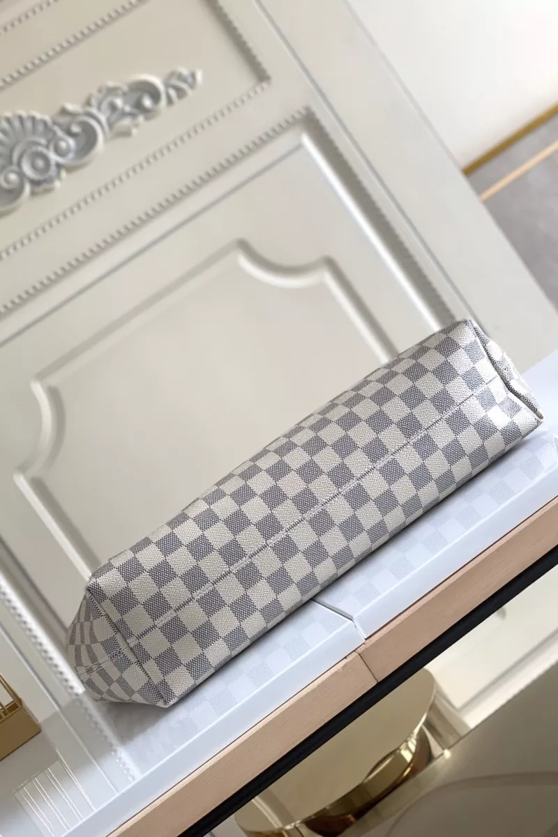 Louis Vuitton AAA Quality Handbags In Pink For Women Unique 5243